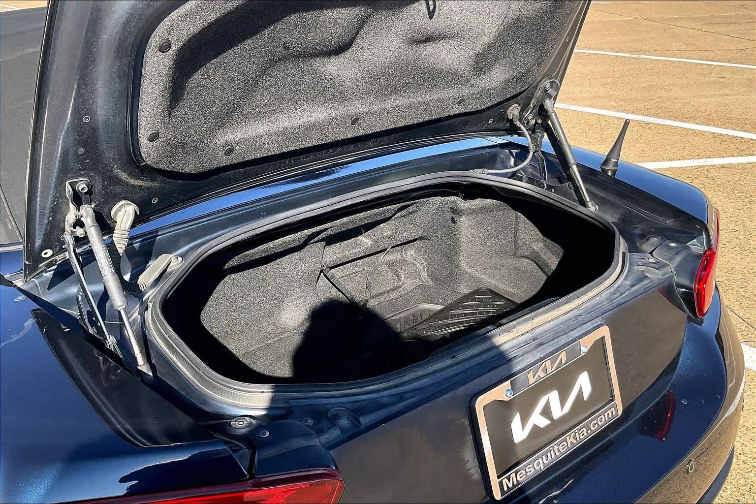 Thumbnail: 2018 Fiat 124 Spider - 16