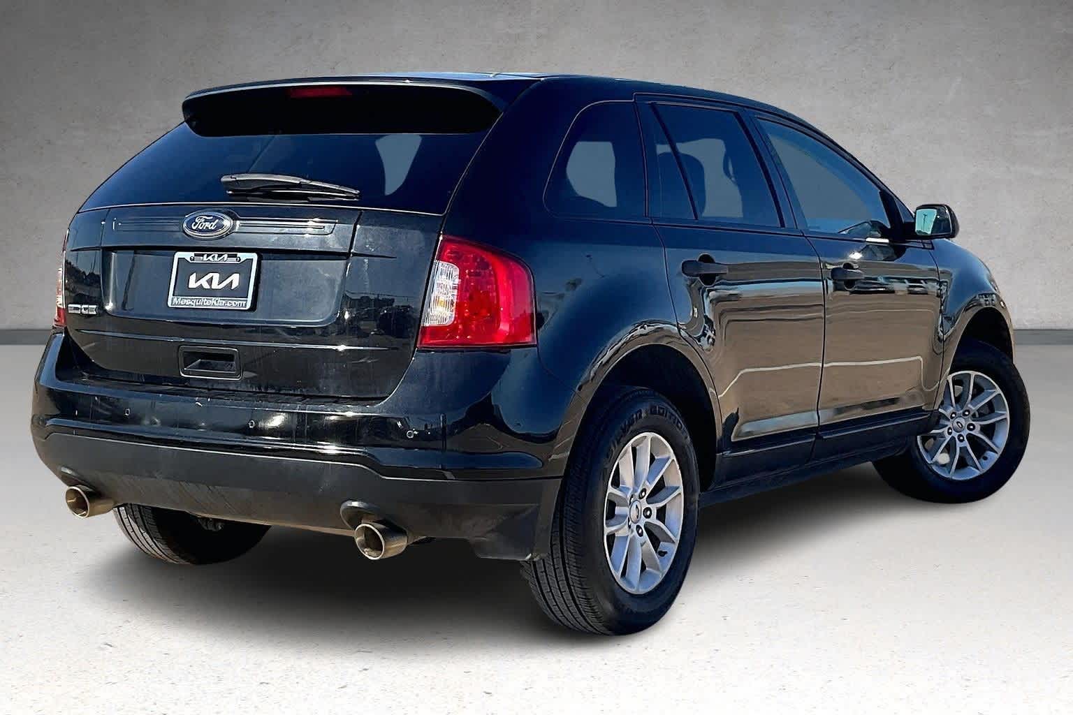 Thumbnail: 2014 Ford Edge - 21