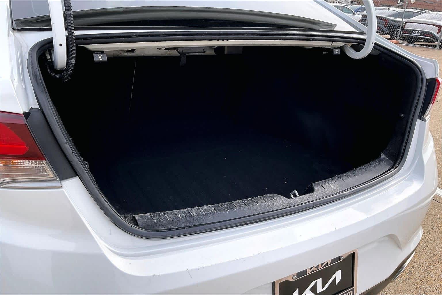 Thumbnail: 2018 Hyundai Sonata - 18