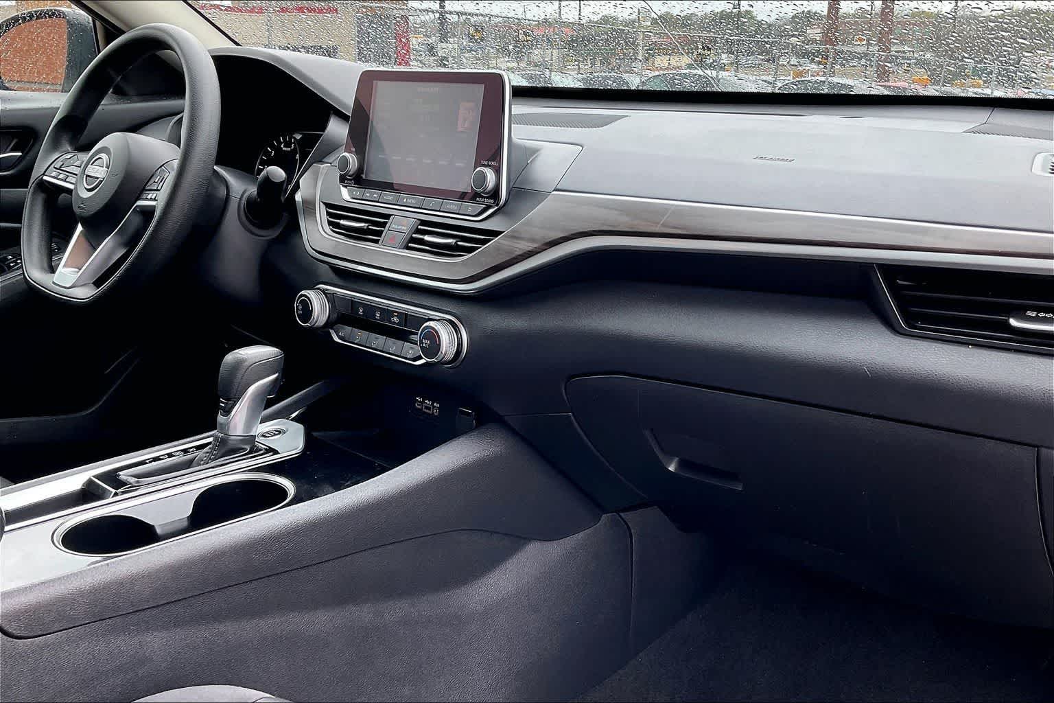 Thumbnail: 2024 Nissan Altima - 23