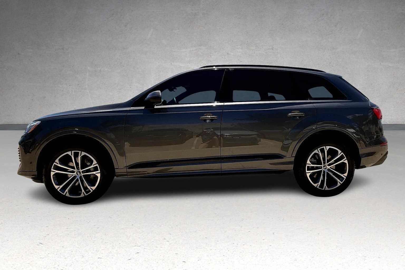 2025 Audi Q7 45 Premium photo 3