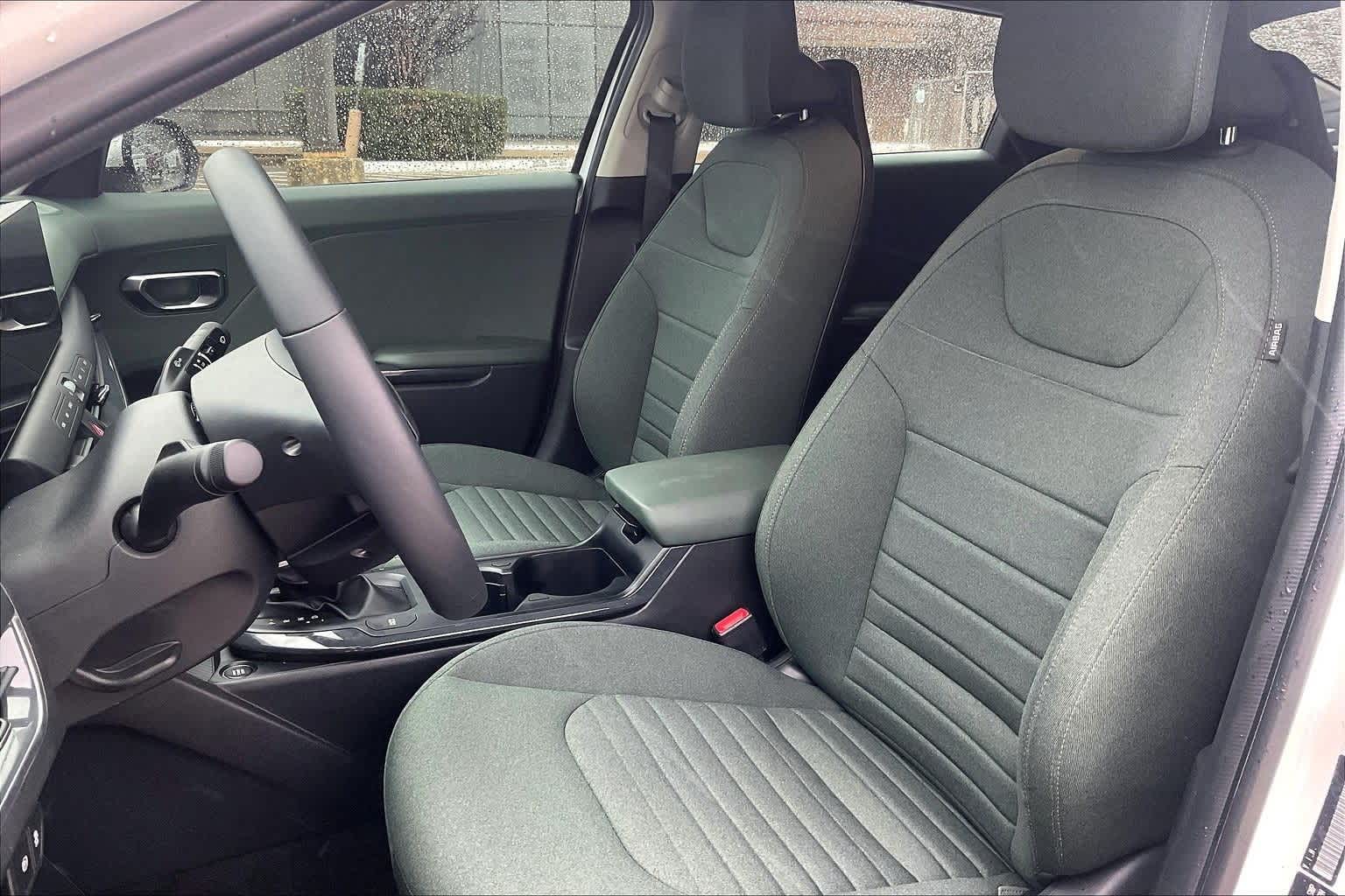 Thumbnail: 2025 Kia K4 - 10