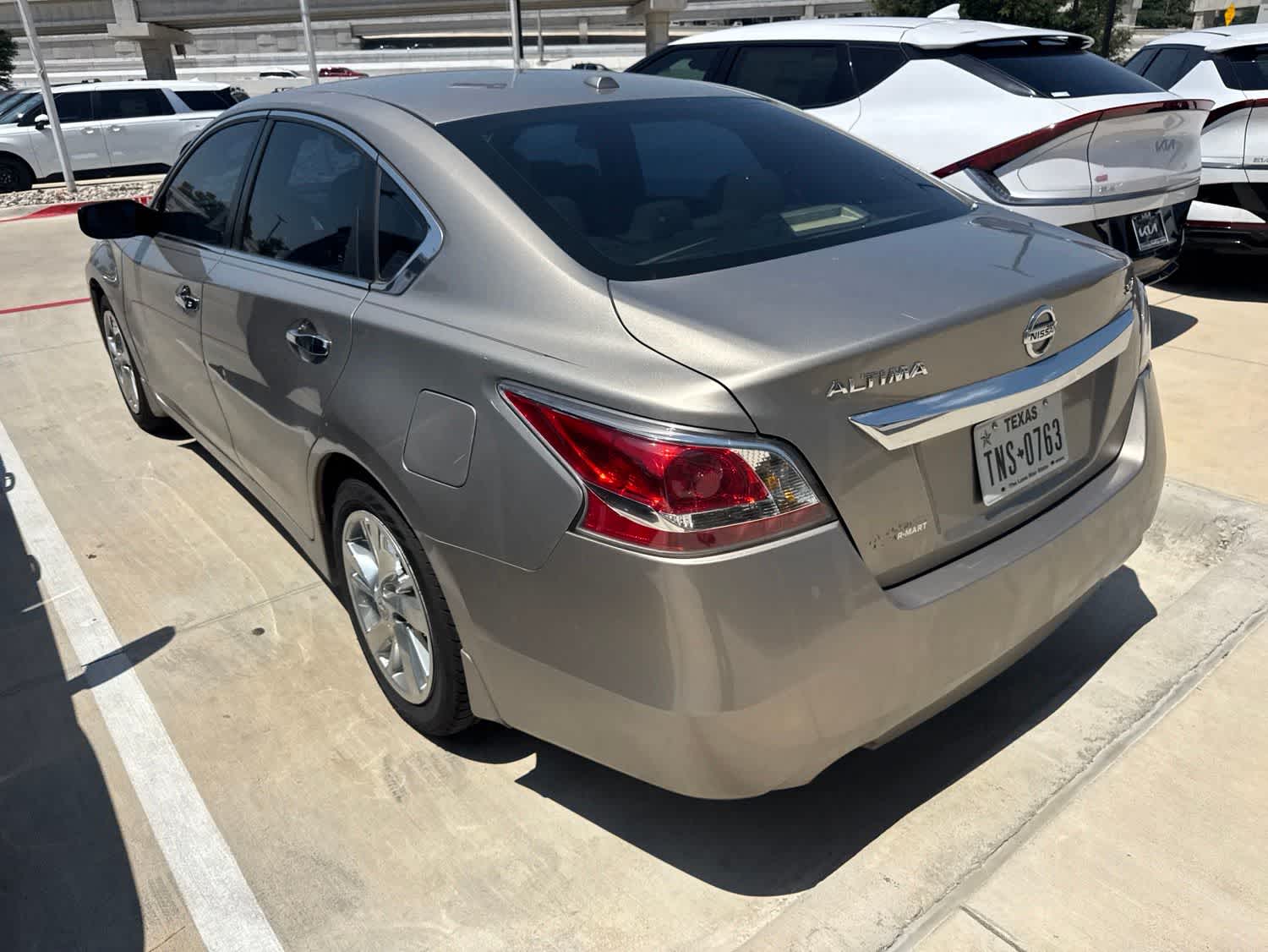 Thumbnail: 2015 Nissan Altima - 4
