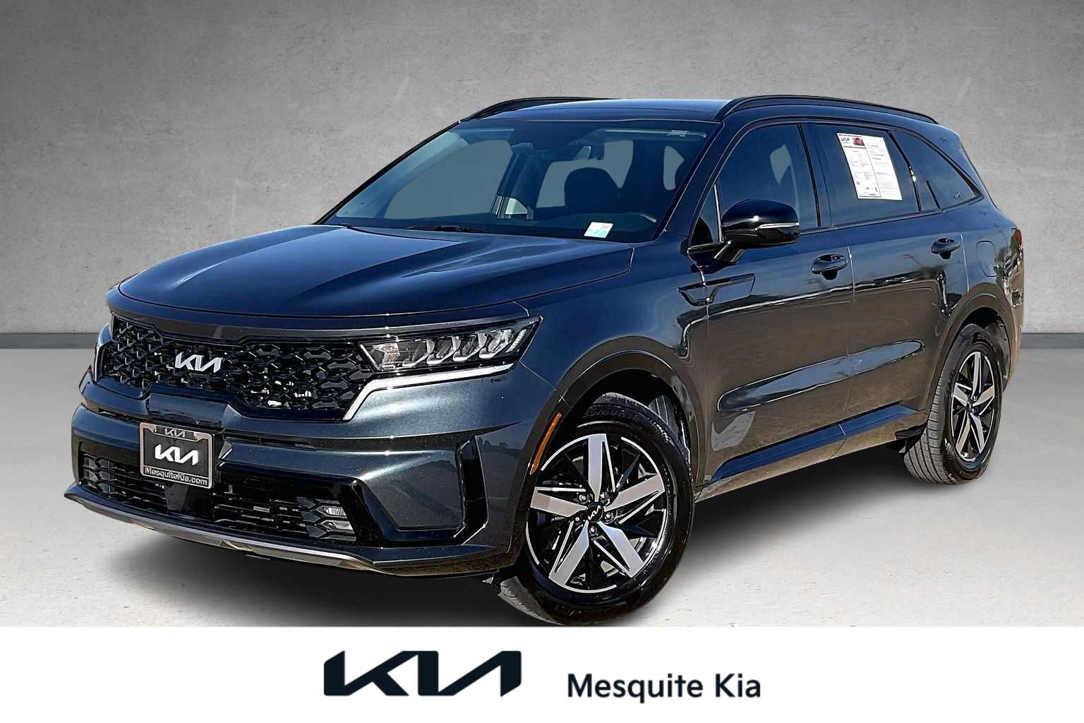 Thumbnail: 2023 Kia Sorento - 1