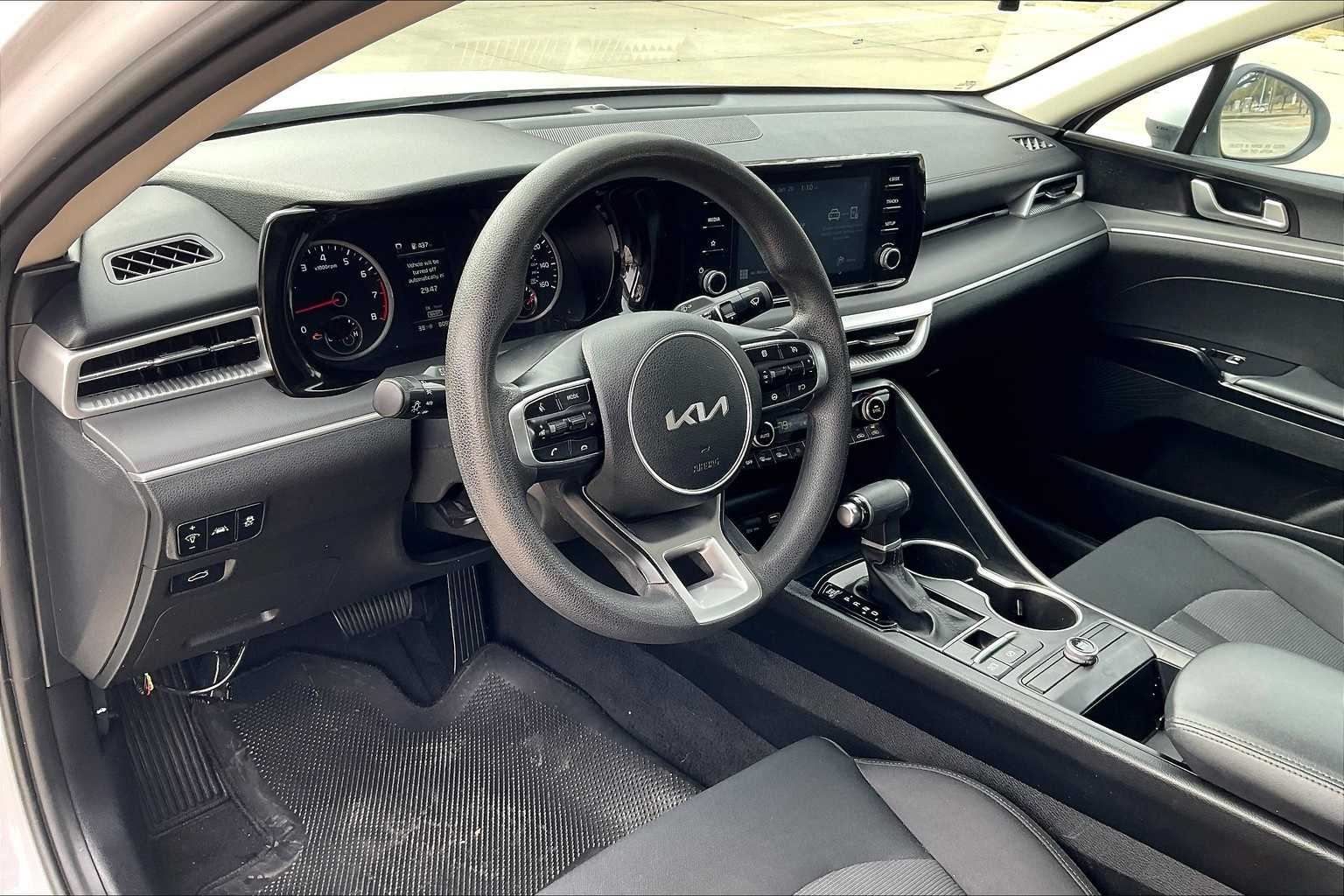 Thumbnail: 2022 Kia K5 - 2