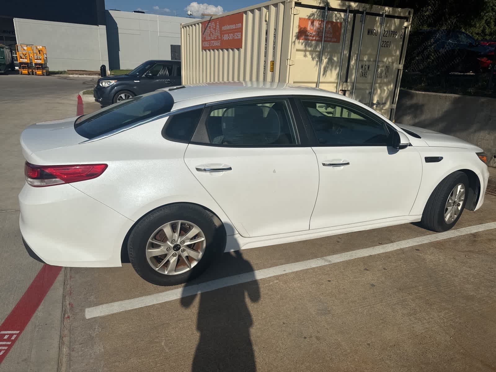 Thumbnail: 2016 Kia Optima - 4