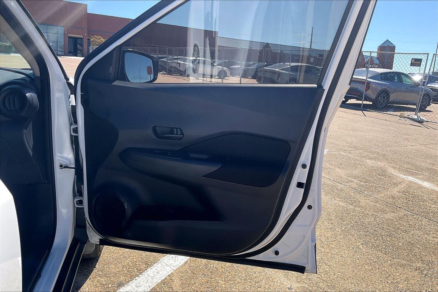 Thumbnail: 2024 Nissan Kicks - 27