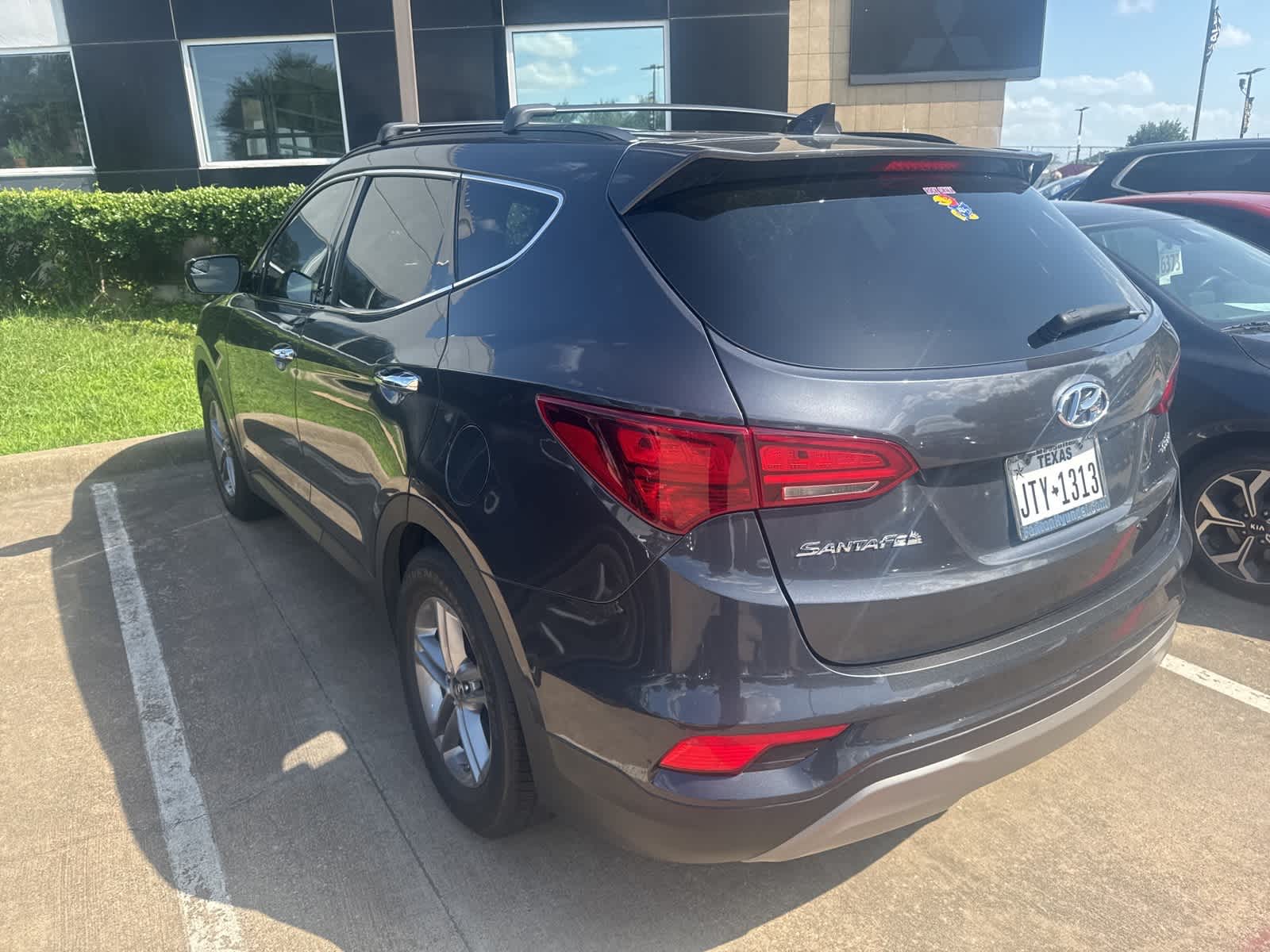 Thumbnail: 2017 Hyundai Santa Fe - 4