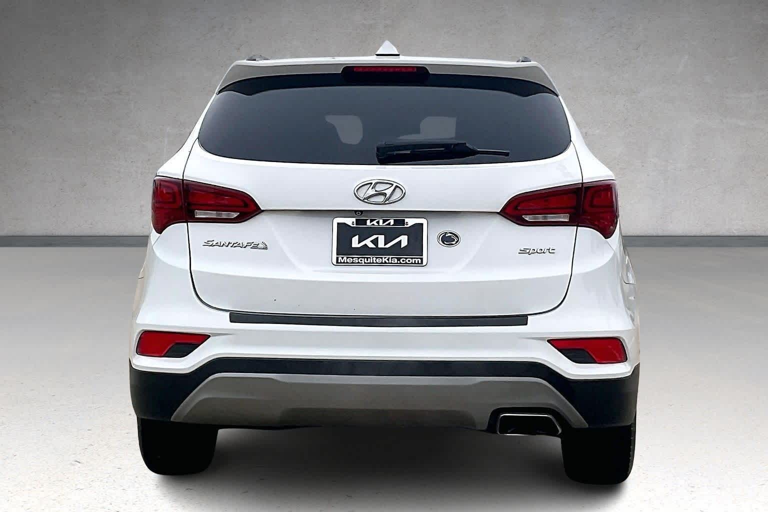 Thumbnail: 2017 Hyundai Santa Fe - 5