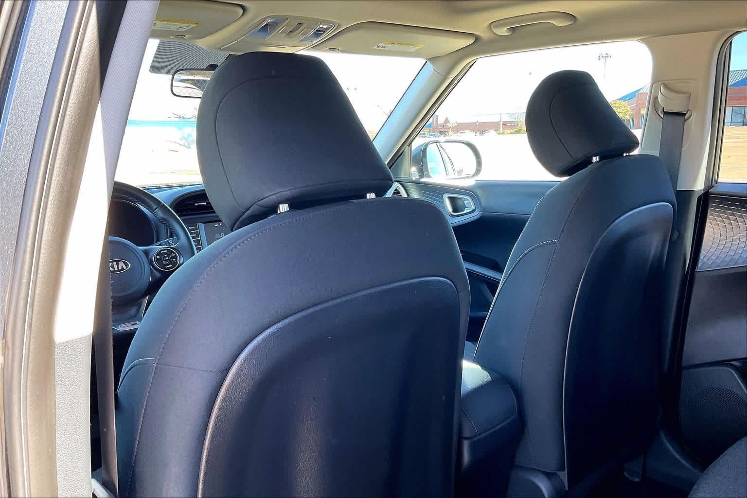 Thumbnail: 2020 Kia Soul - 11