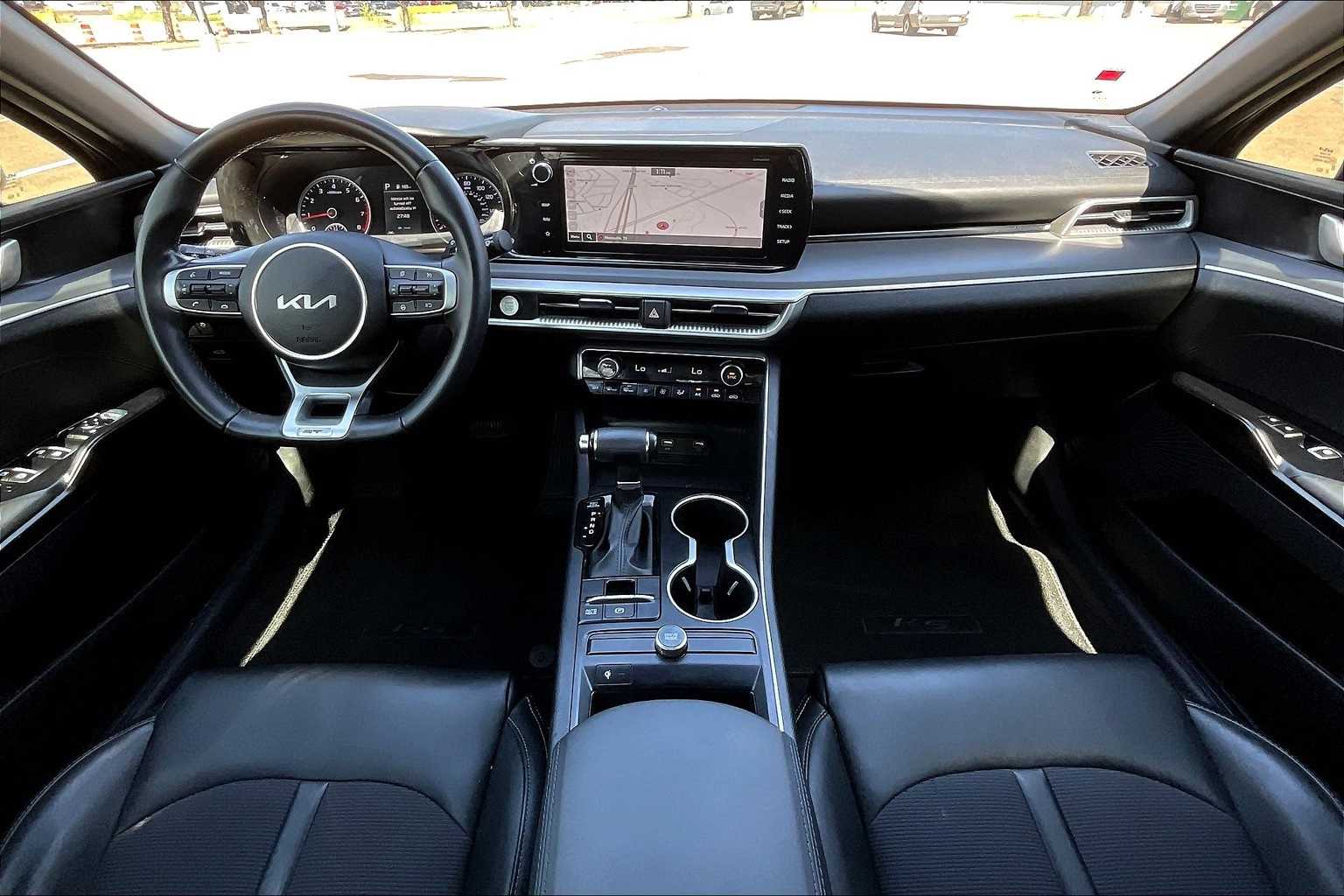 Thumbnail: 2023 Kia K5 - 10