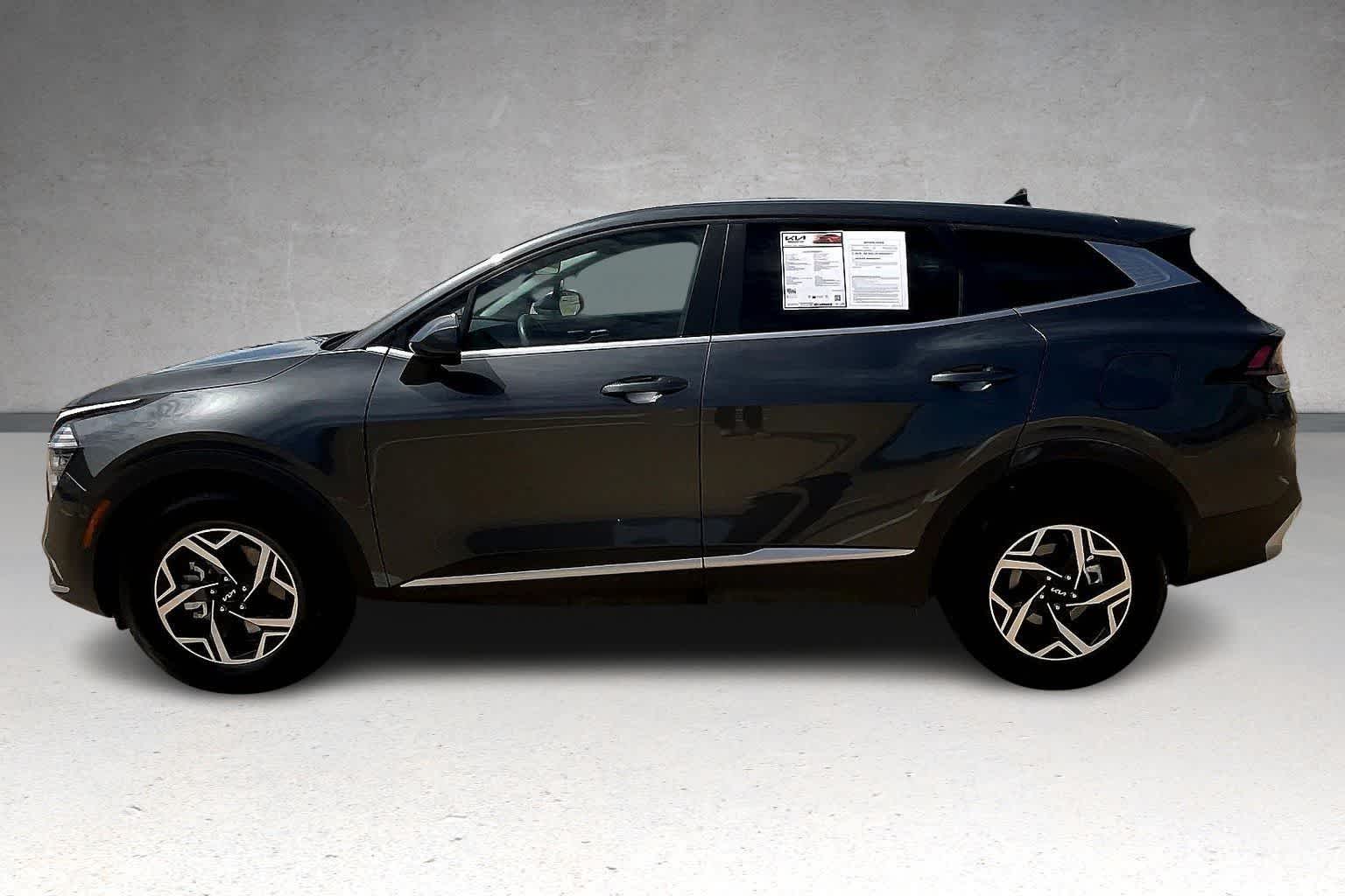 Thumbnail: 2024 Kia Sportage - 3