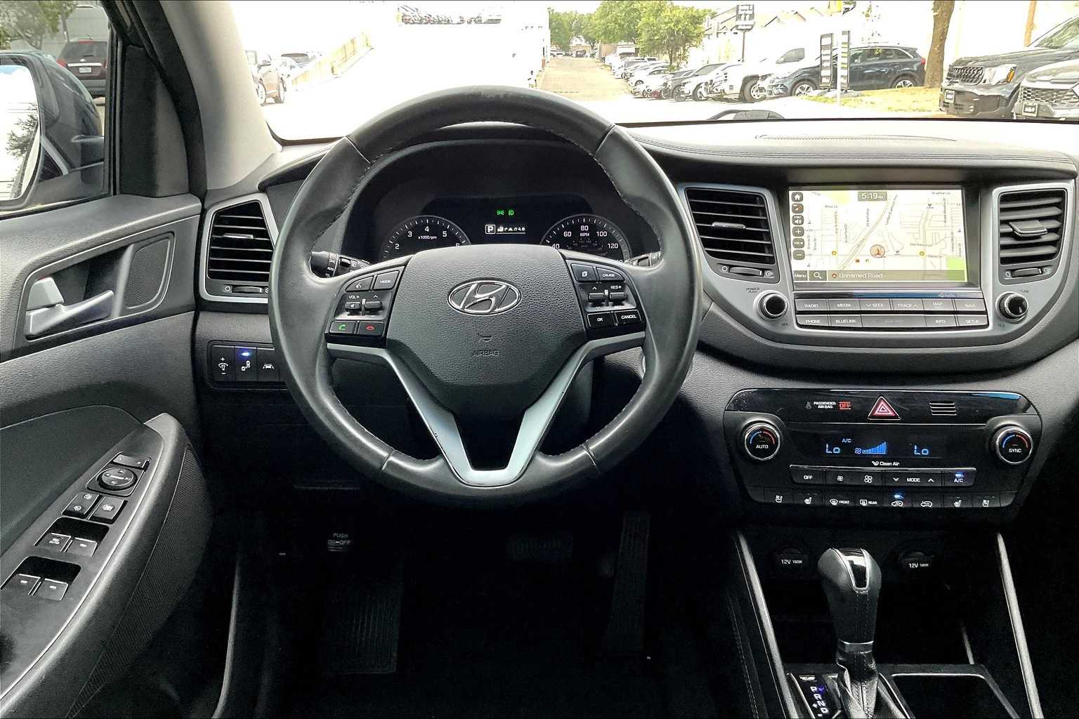Thumbnail: 2016 Hyundai Tucson - 14