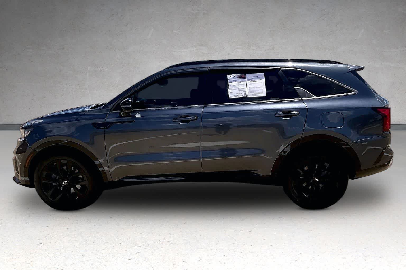 Thumbnail: 2021 Kia Sorento - 3