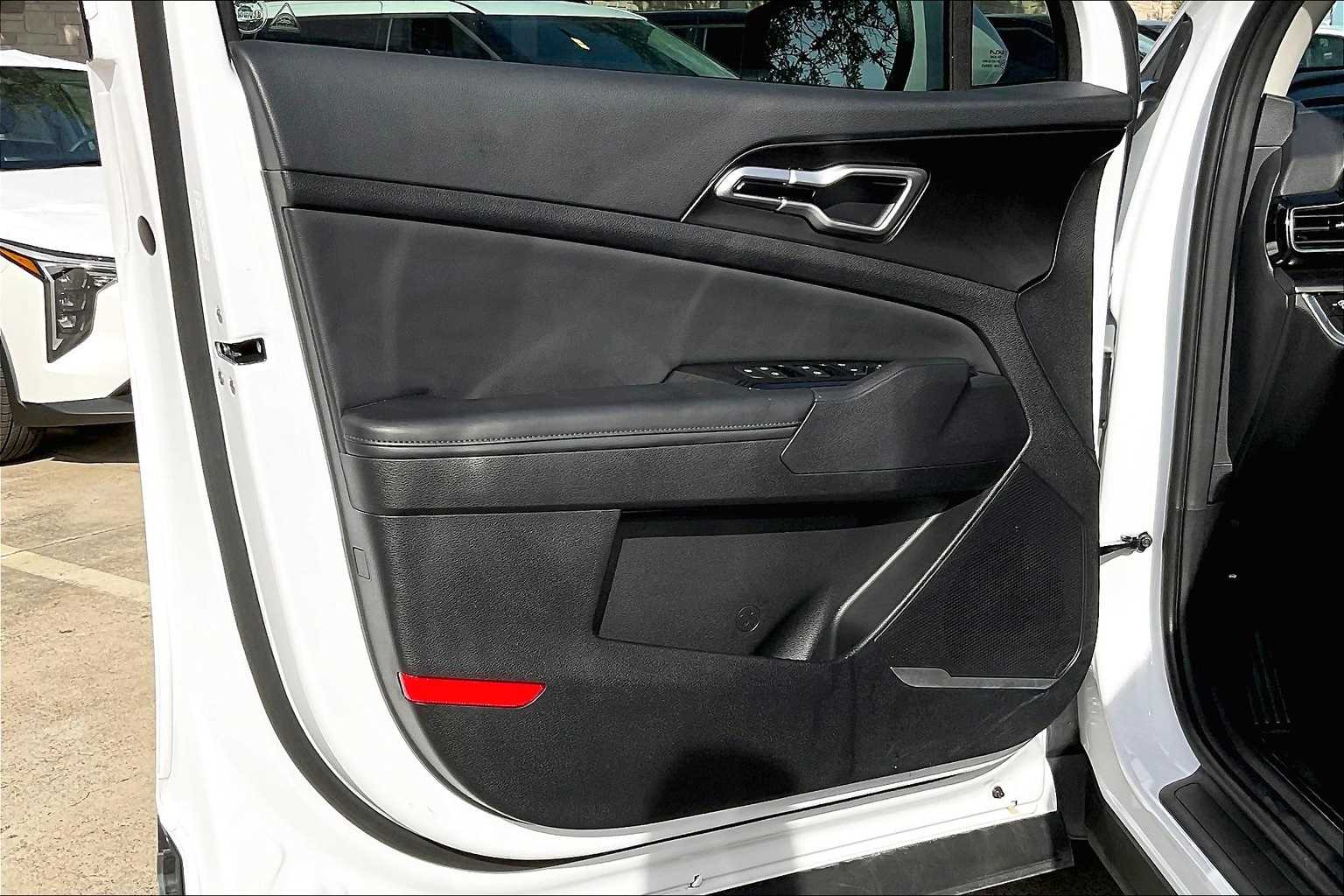 Thumbnail: 2025 Kia Sportage - 26