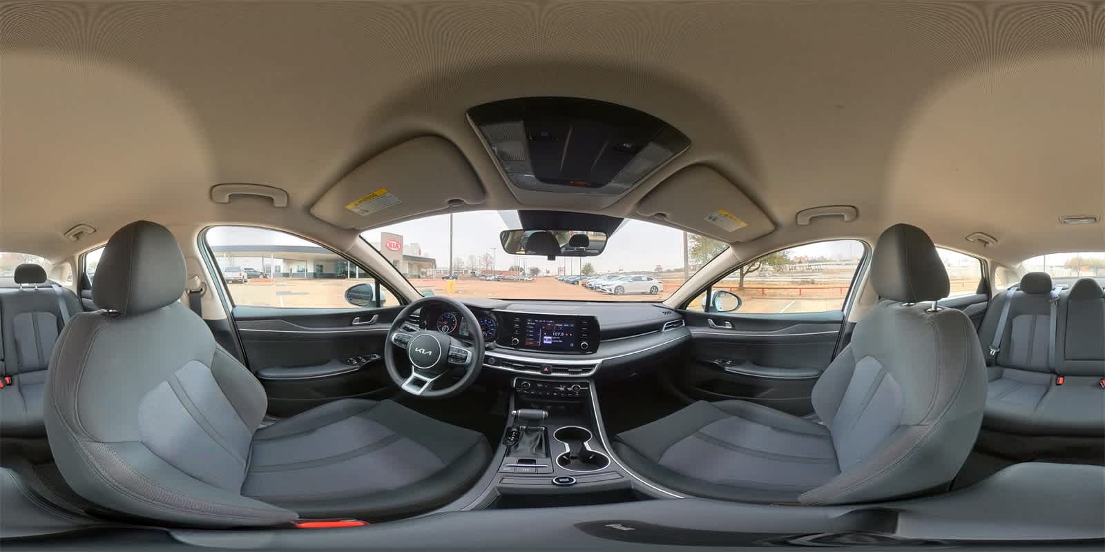 Thumbnail: 2022 Kia K5 - 32
