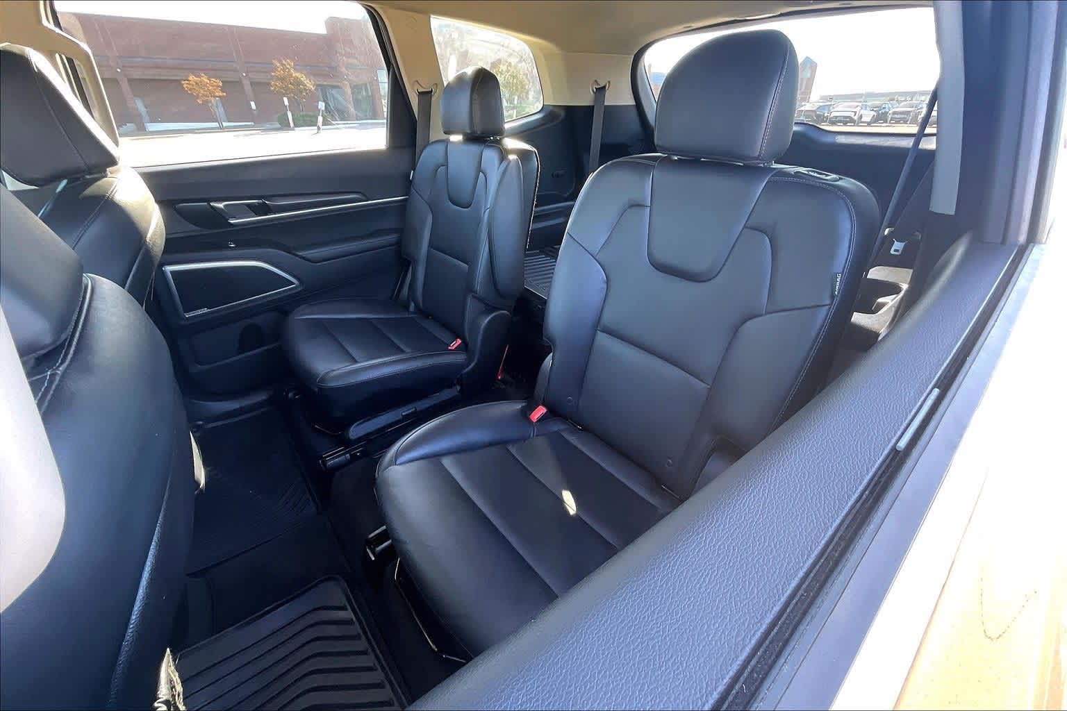 Thumbnail: 2023 Kia Telluride - 29