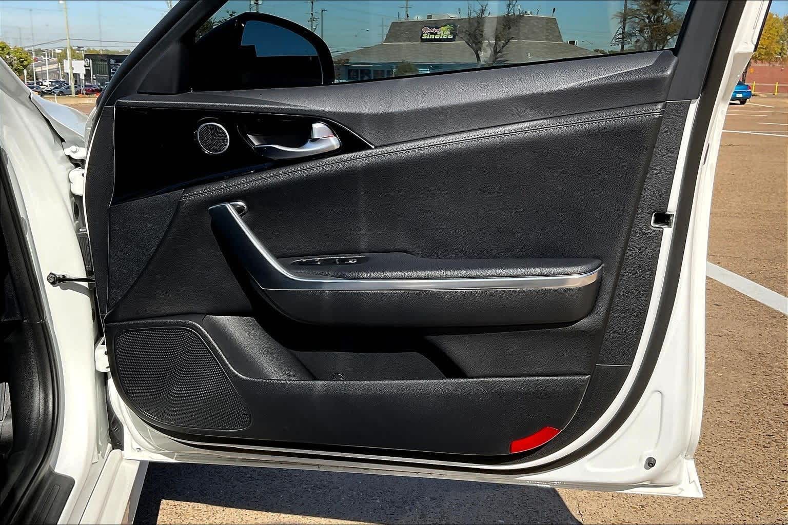 Thumbnail: 2023 Kia Stinger - 28