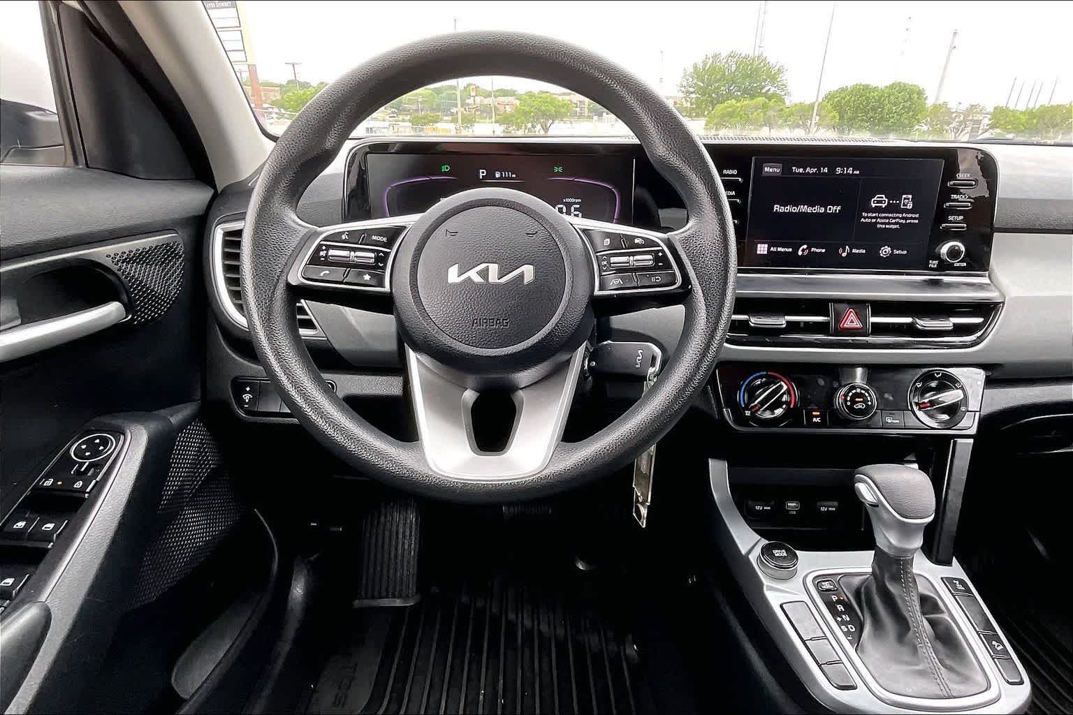 Thumbnail: 2024 Kia Seltos - 14