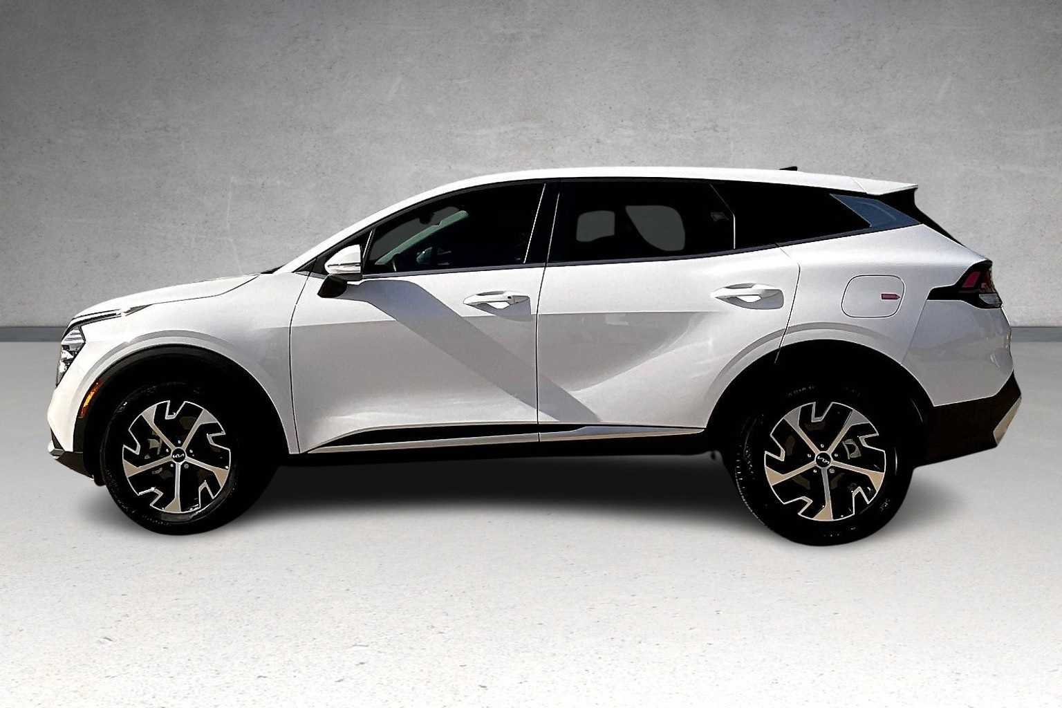 Thumbnail: 2025 Kia Sportage - 3