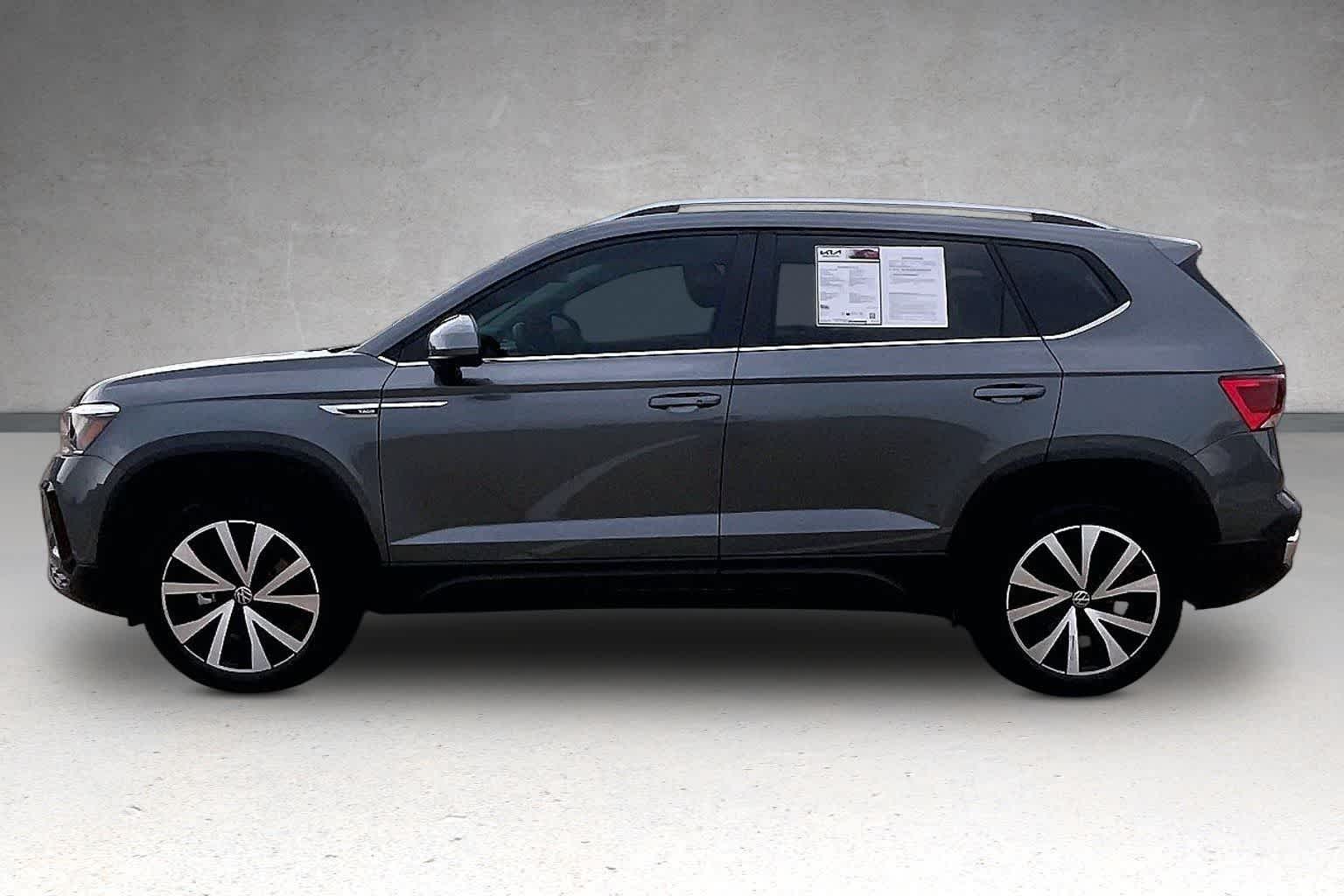 Thumbnail: 2024 Volkswagen Taos - 3