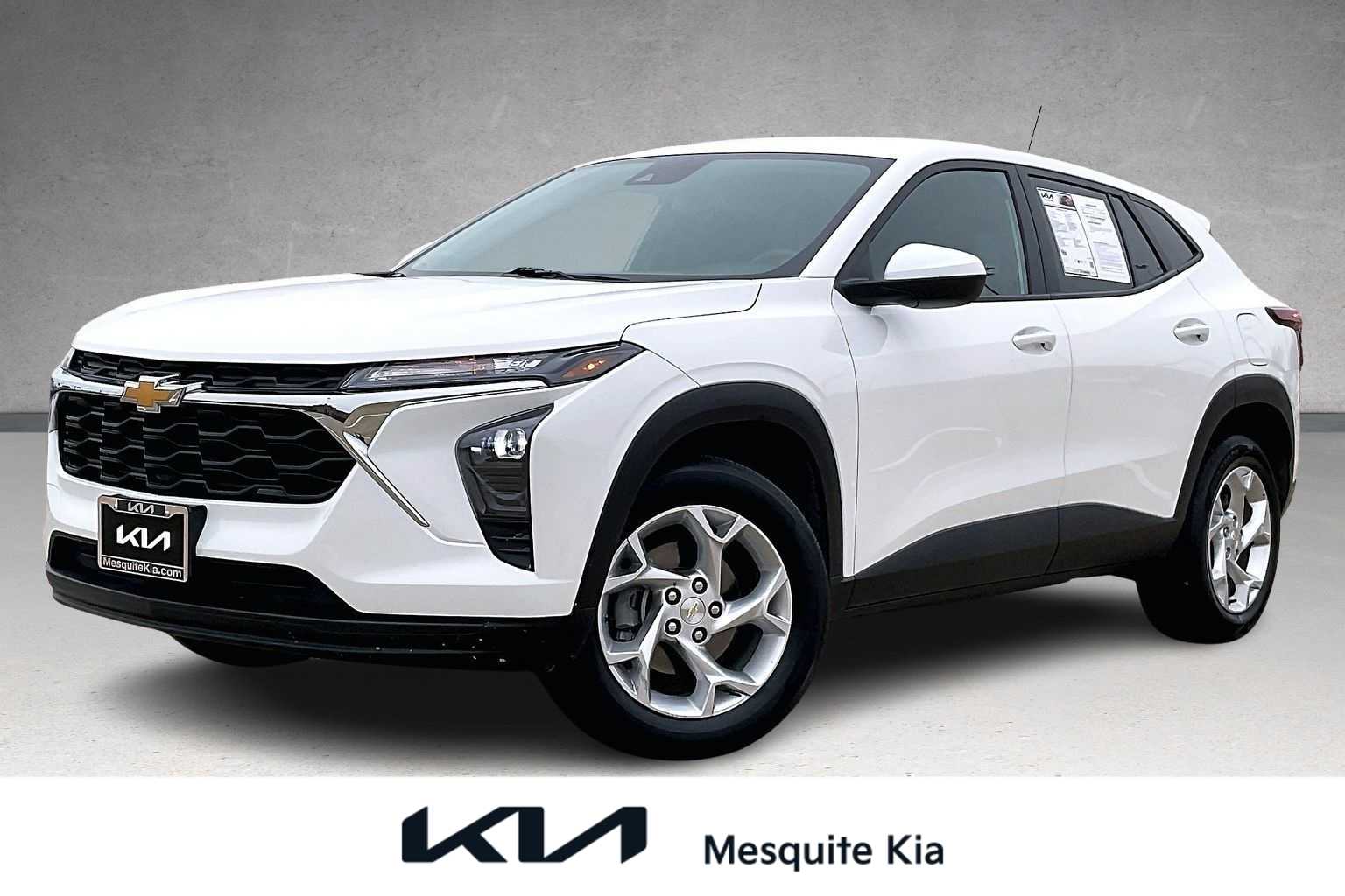 2024 Chevrolet Trax LS's photo