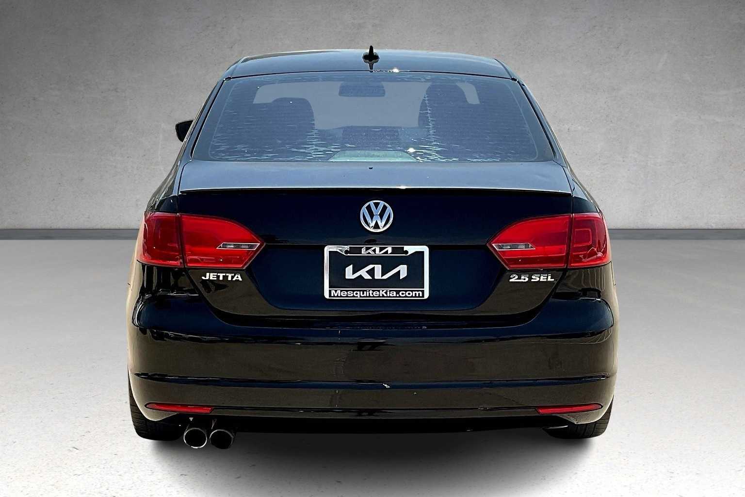 Thumbnail: 2013 Volkswagen Jetta - 5