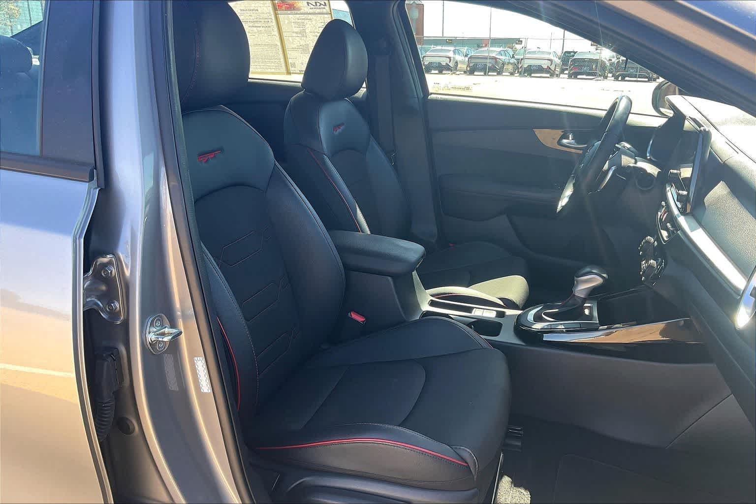 Thumbnail: 2024 Kia Forte - 13