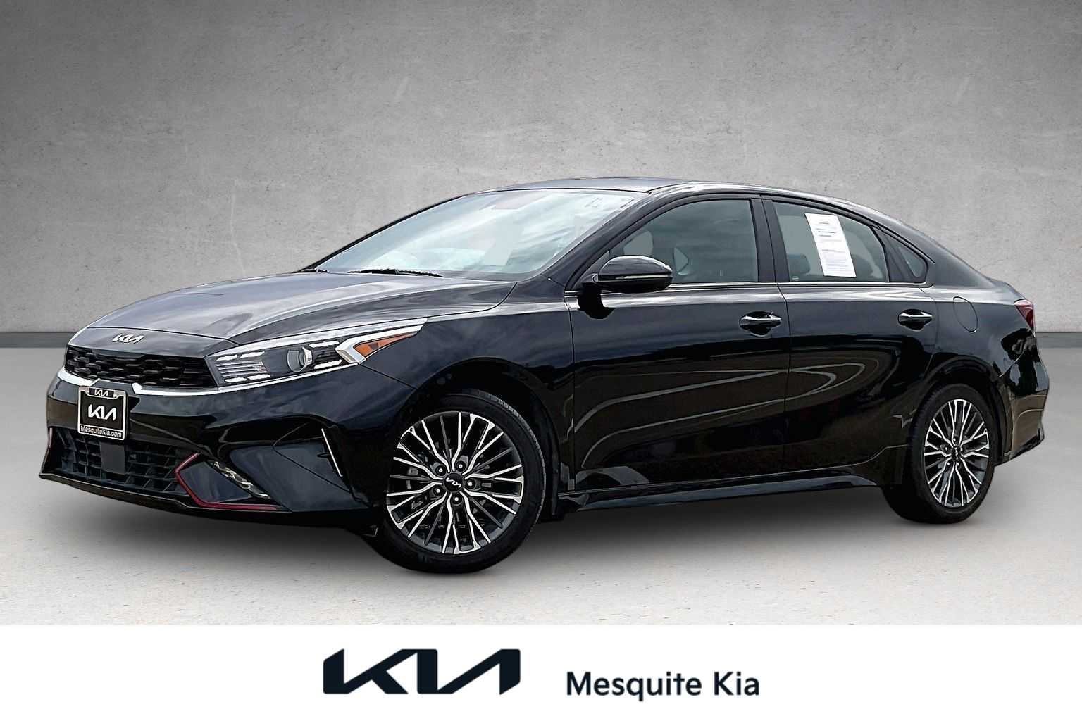 2024 Kia Forte GT-Line AT's photo