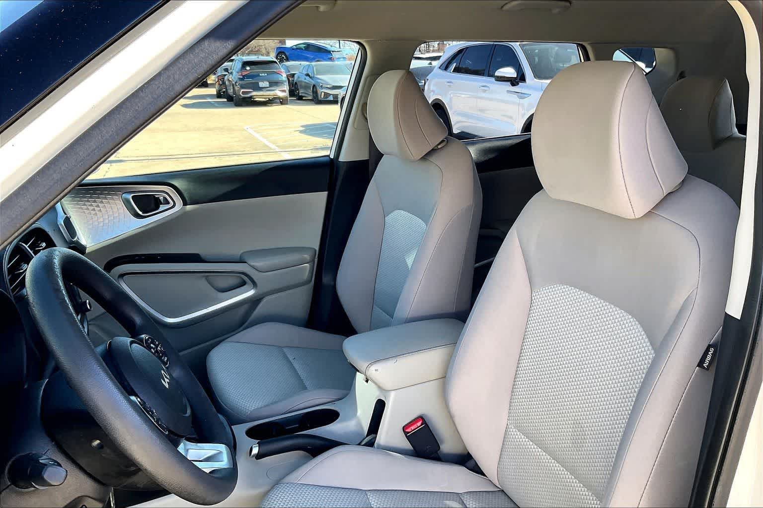 Thumbnail: 2022 Kia Soul - 10