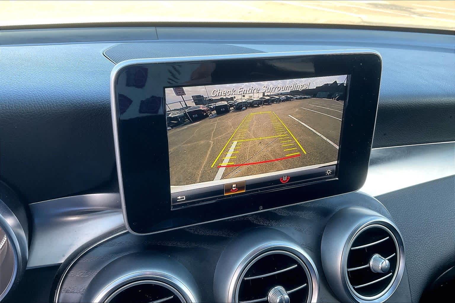 Thumbnail: 2017 Mercedes-Benz GLC - 26