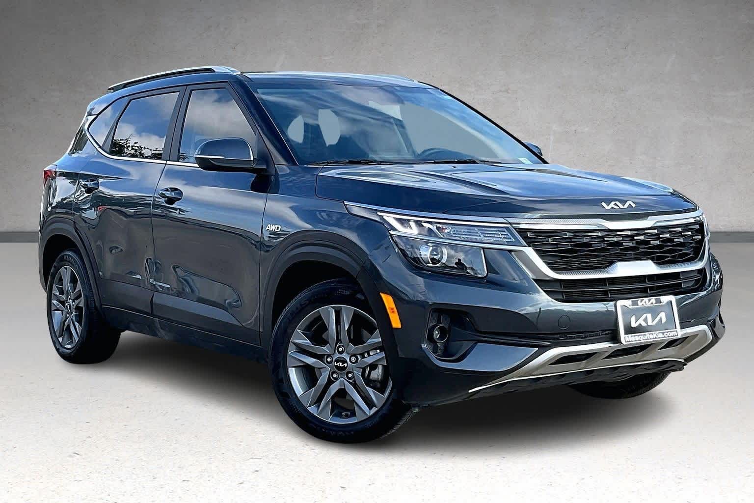 Thumbnail: 2023 Kia Seltos - 21