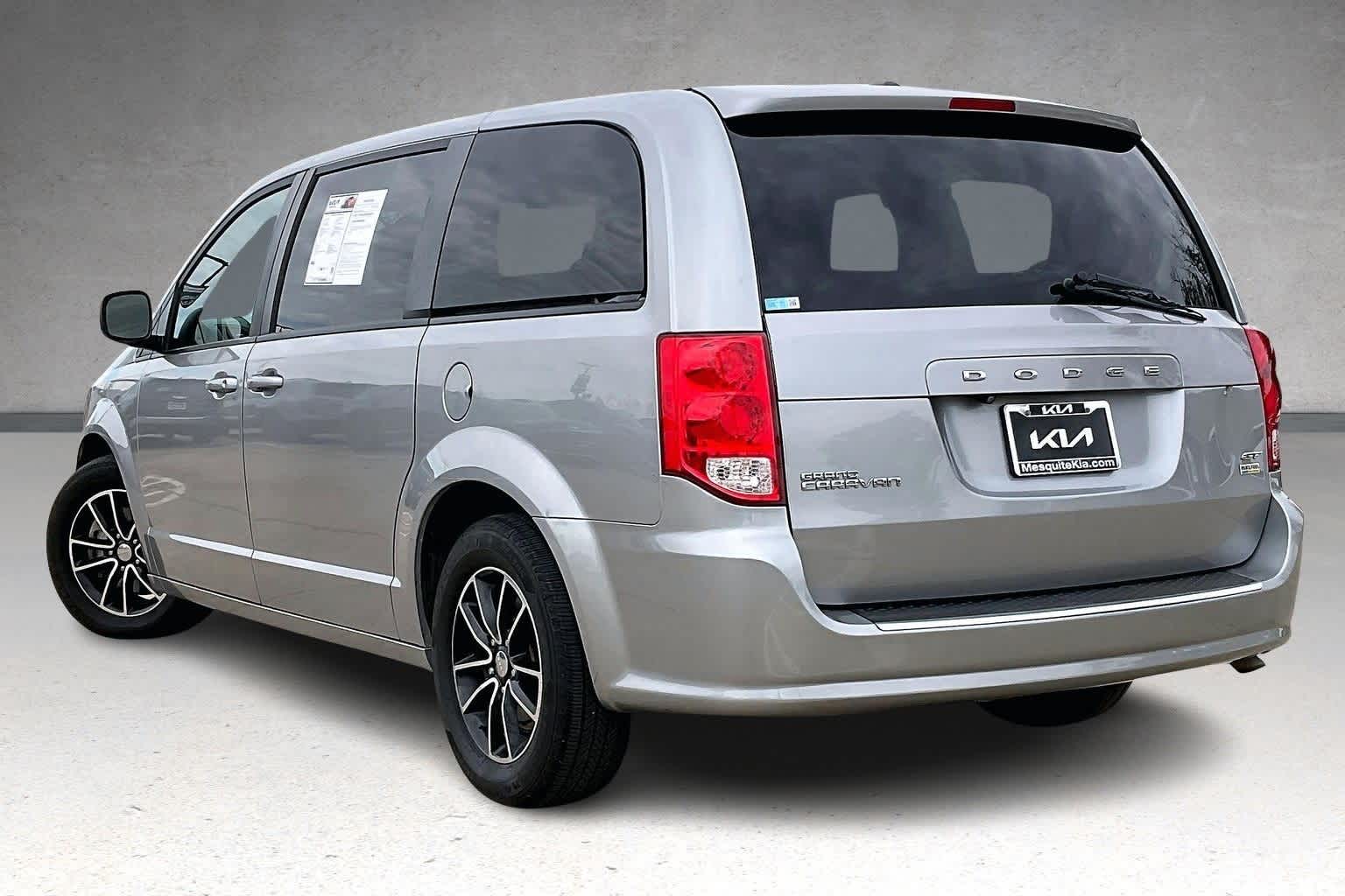 Thumbnail: 2019 Dodge Grand Caravan - 4