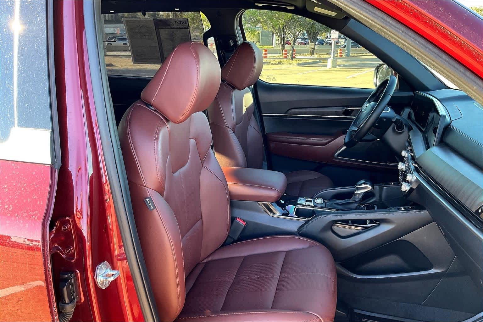 Thumbnail: 2023 Kia Telluride - 12