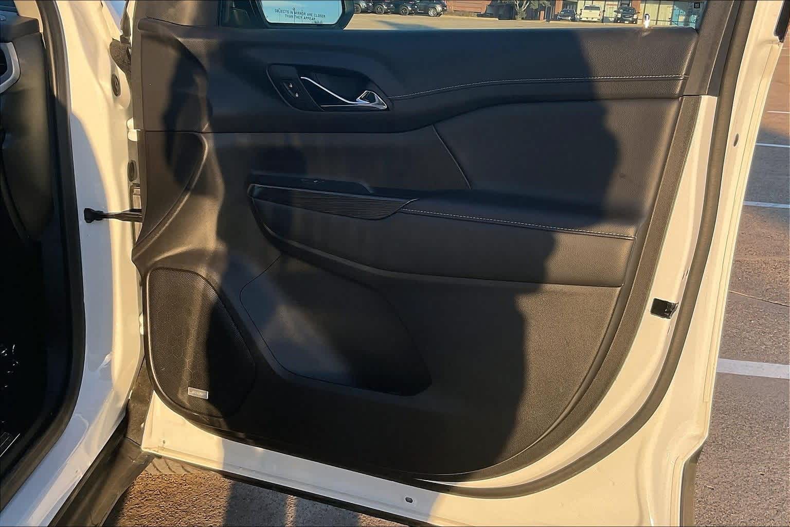 Thumbnail: 2023 GMC Acadia - 28