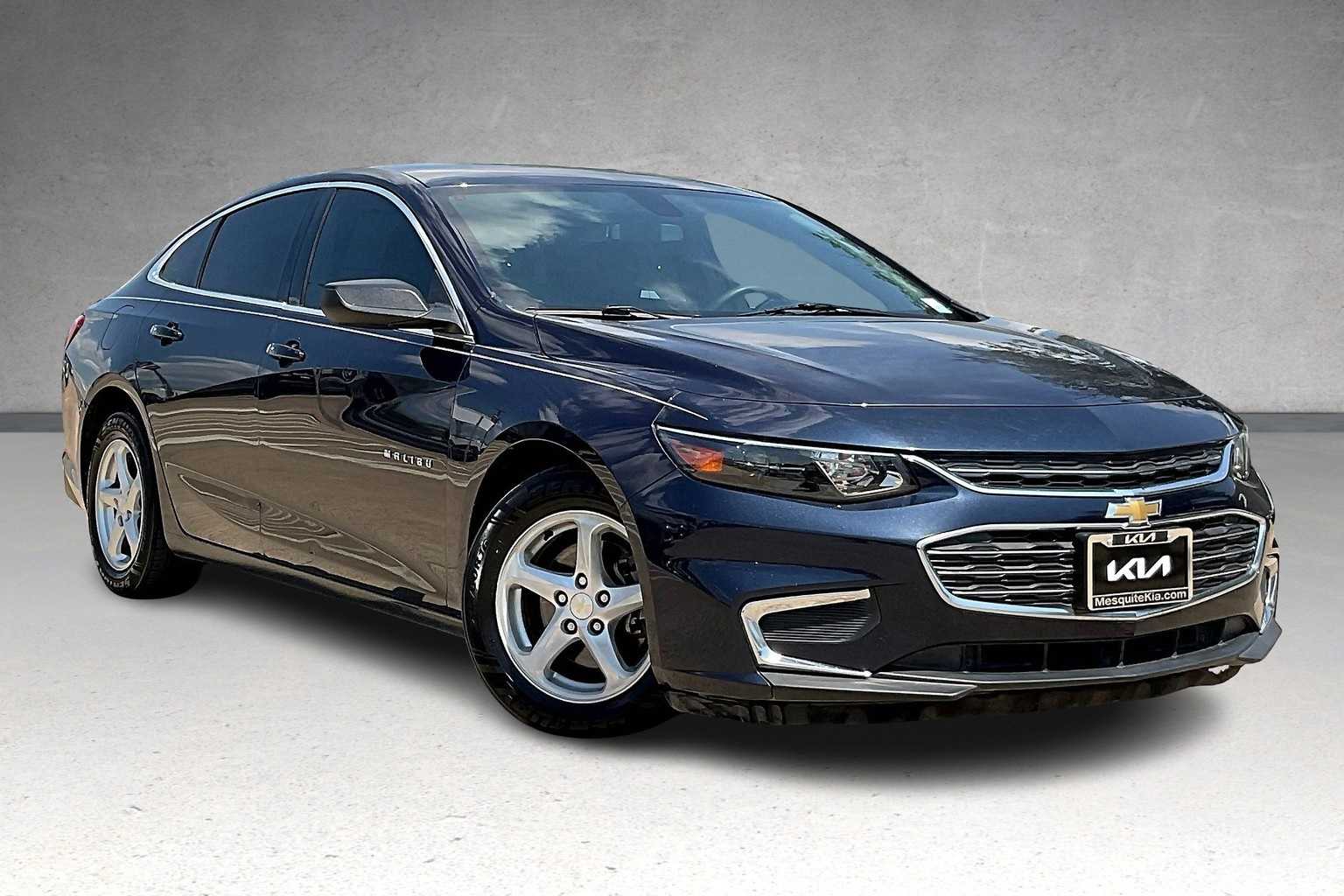 Thumbnail: 2016 Chevrolet Malibu - 21