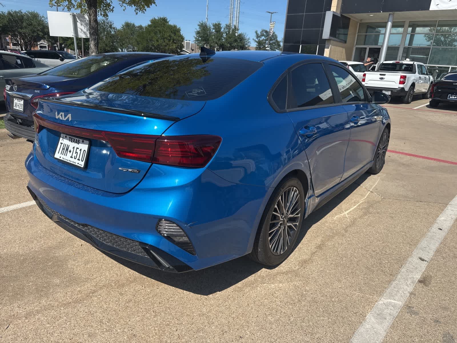 2023 Kia Forte GT-Line photo 4