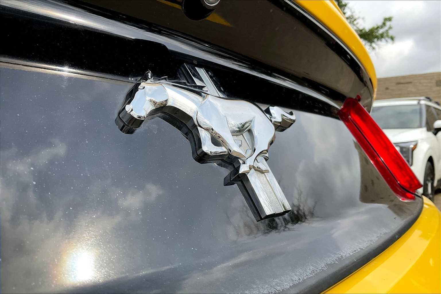 2015 Ford Mustang V6 7