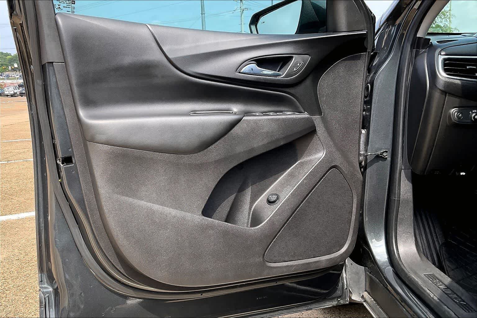 Thumbnail: 2019 Chevrolet Equinox - 26