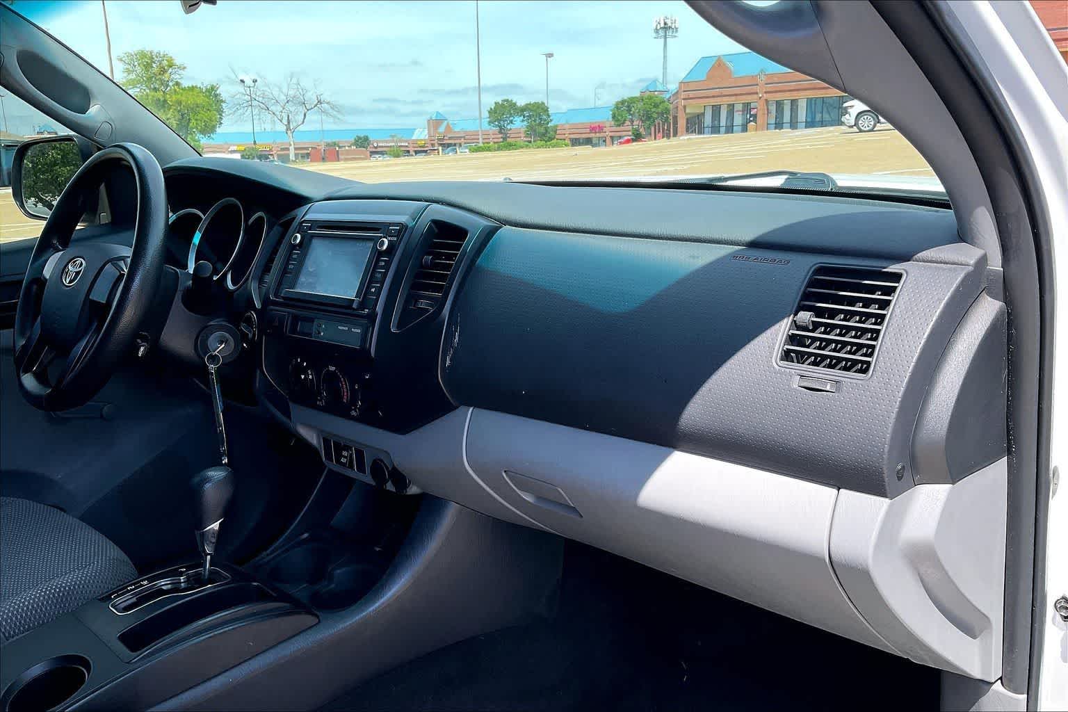 Thumbnail: 2014 Toyota Tacoma - 20