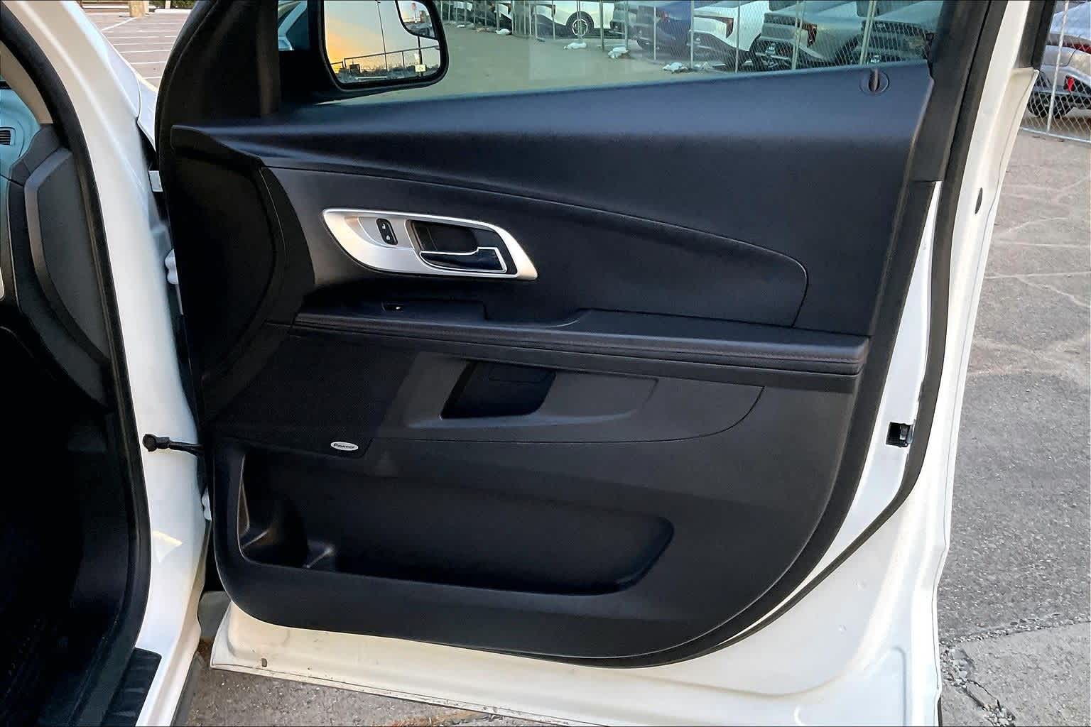 Thumbnail: 2013 Chevrolet Equinox - 27