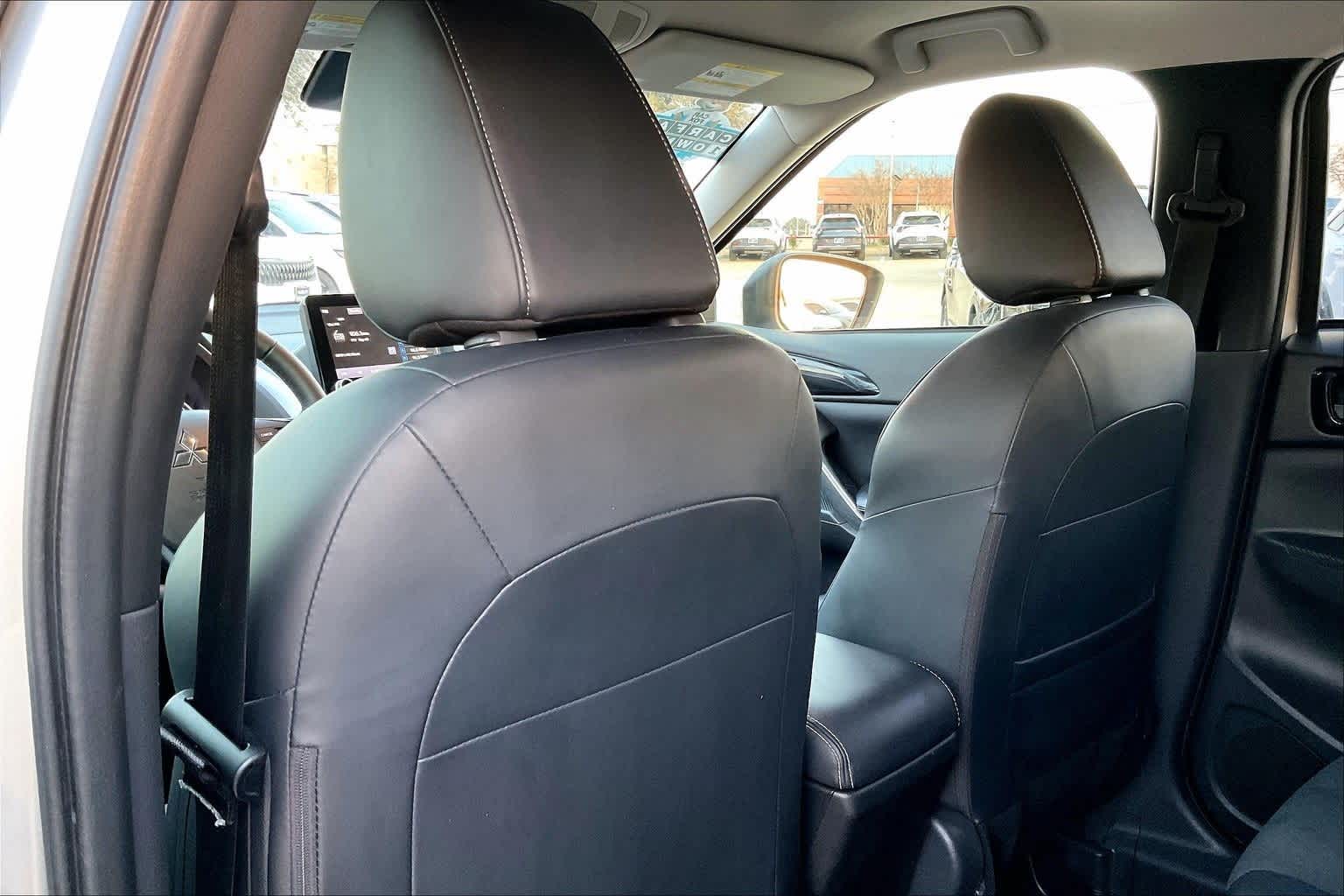 Thumbnail: 2022 Mitsubishi Eclipse Cross - 12