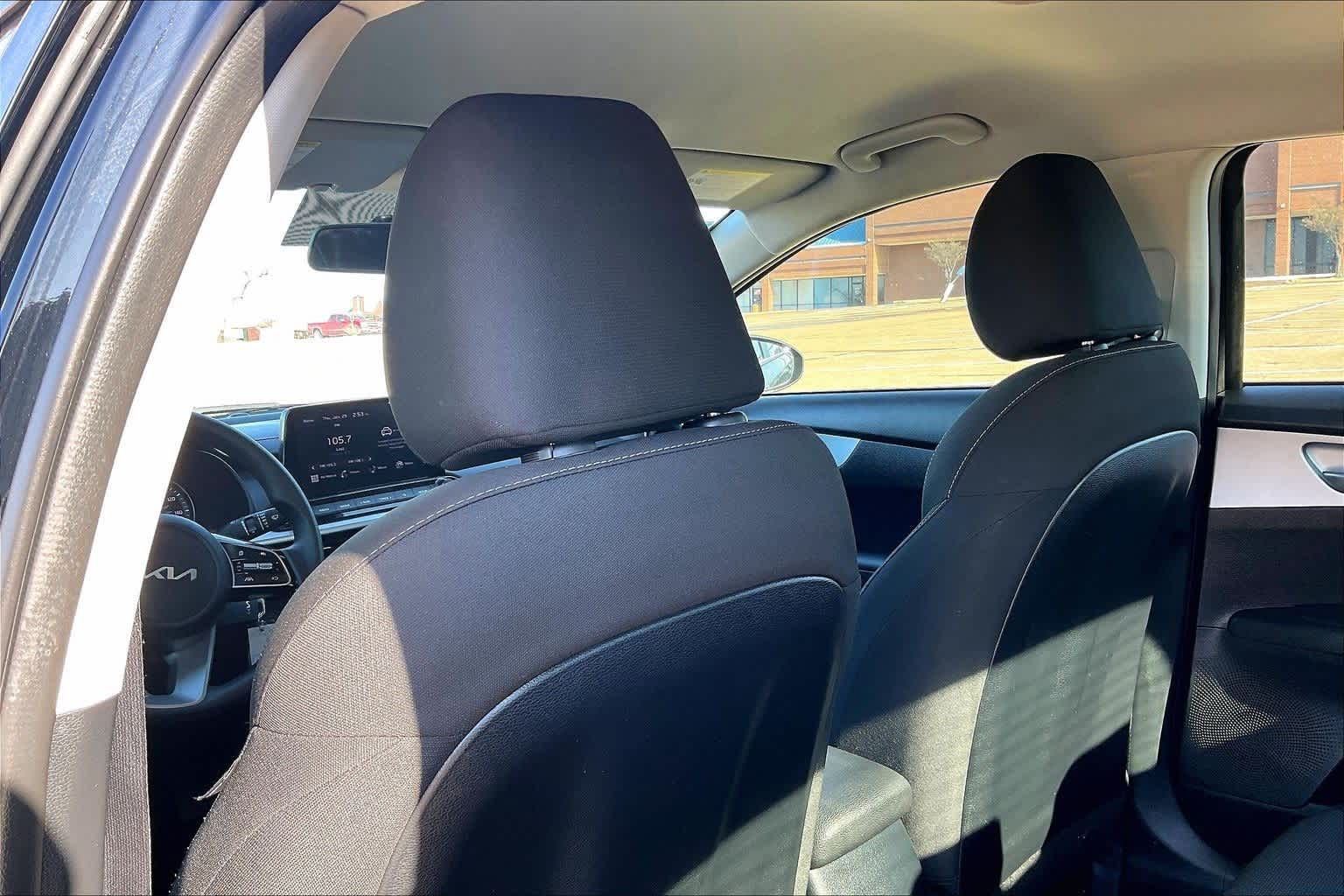 Thumbnail: 2024 Kia Forte - 11