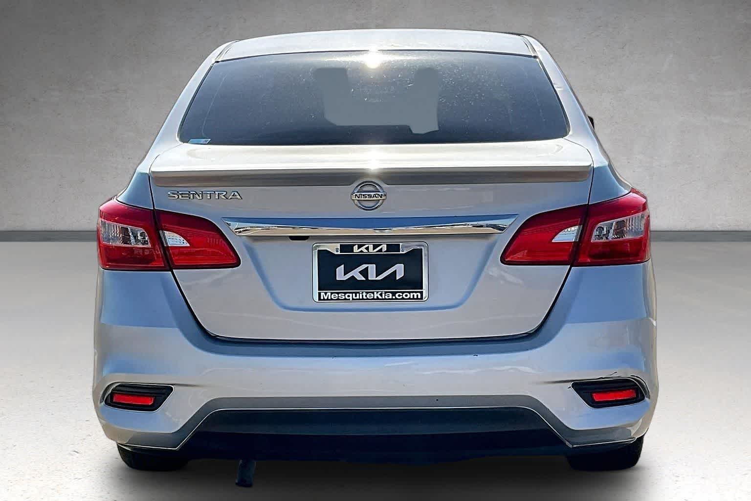 Thumbnail: 2019 Nissan Sentra - 5