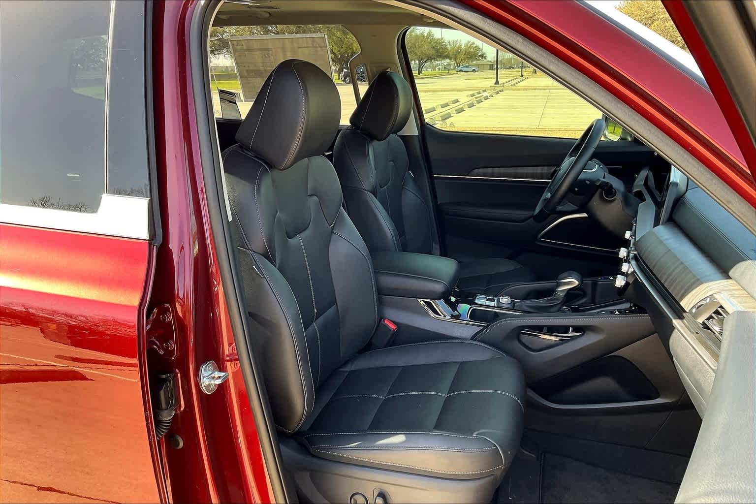 Thumbnail: 2024 Kia Telluride - 13