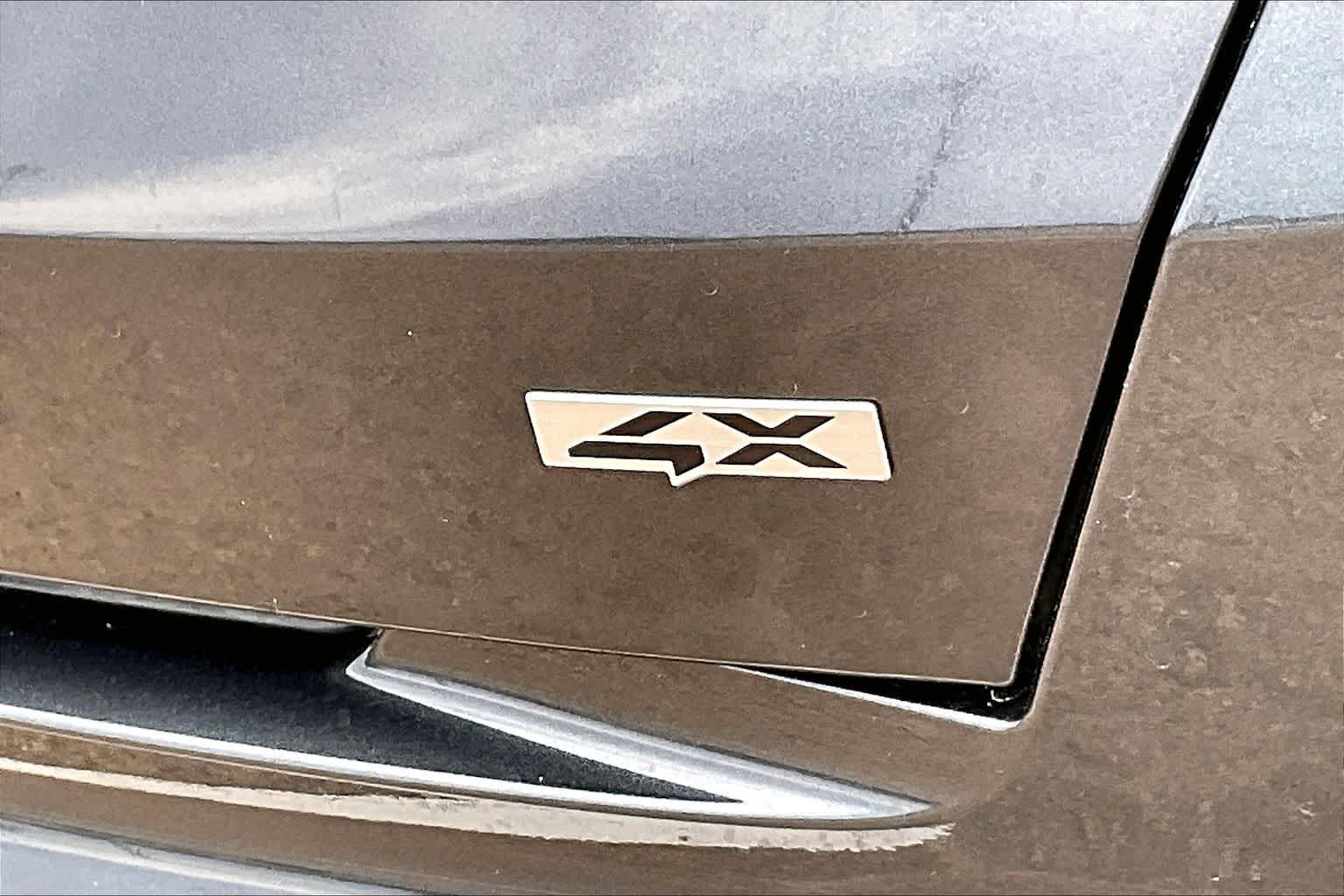 Thumbnail: 2023 Kia Sorento - 7