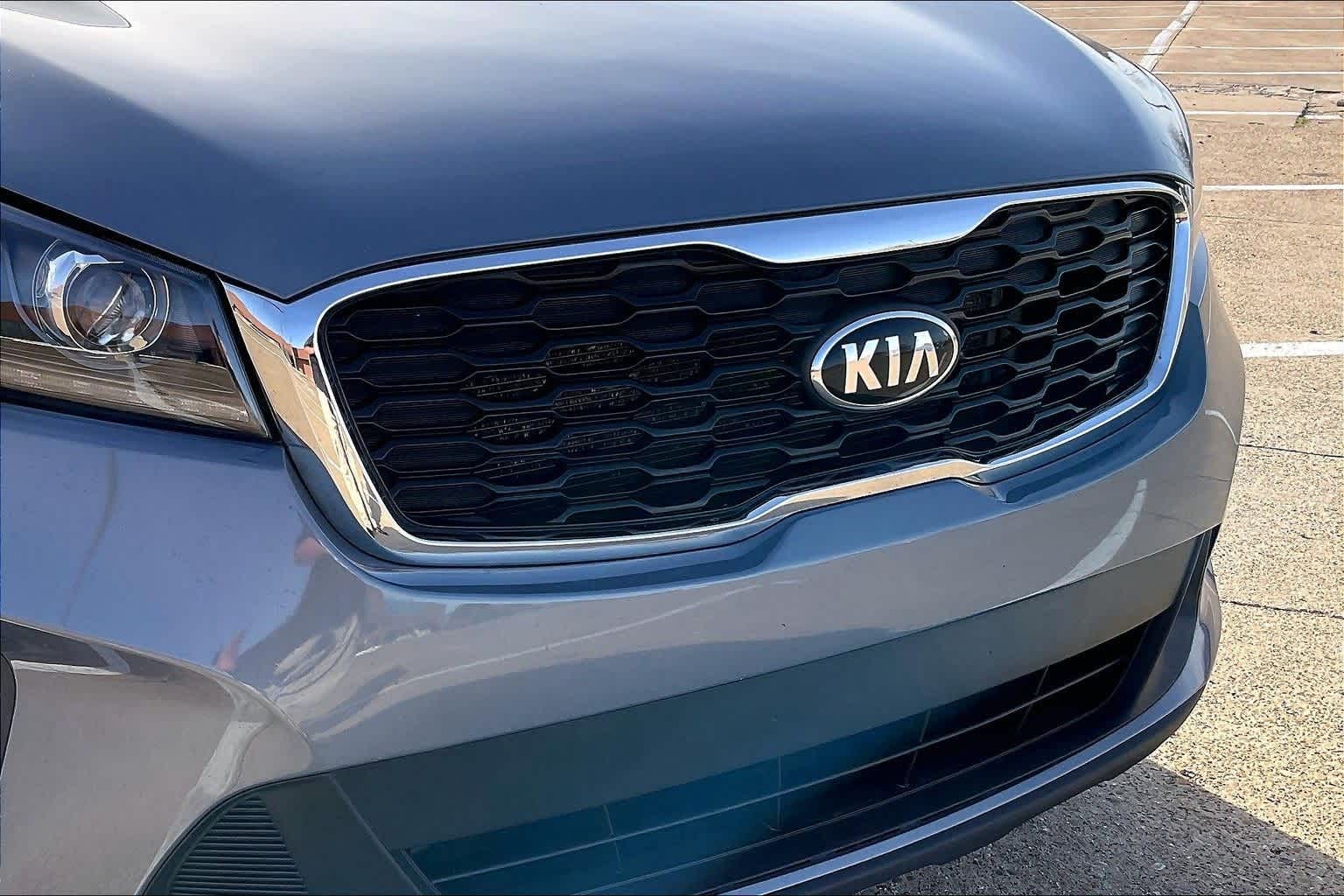 Thumbnail: 2020 Kia Sorento - 32
