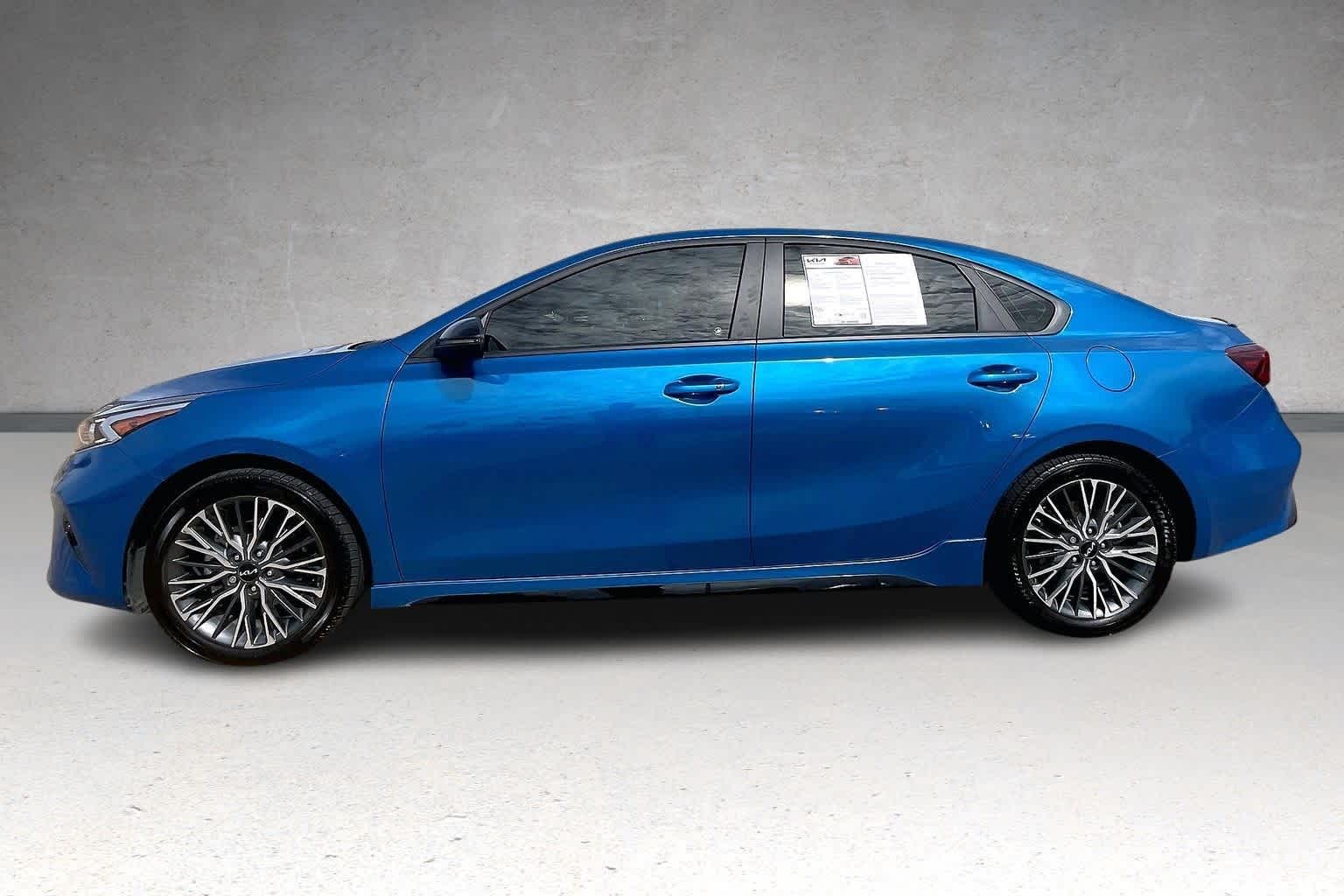 Thumbnail: 2024 Kia Forte - 3