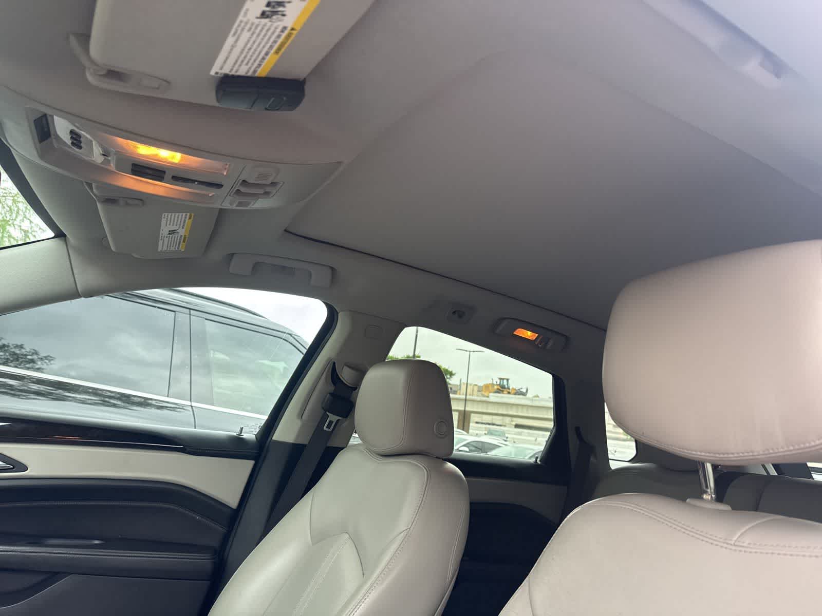 Thumbnail: 2015 Cadillac SRX - 9