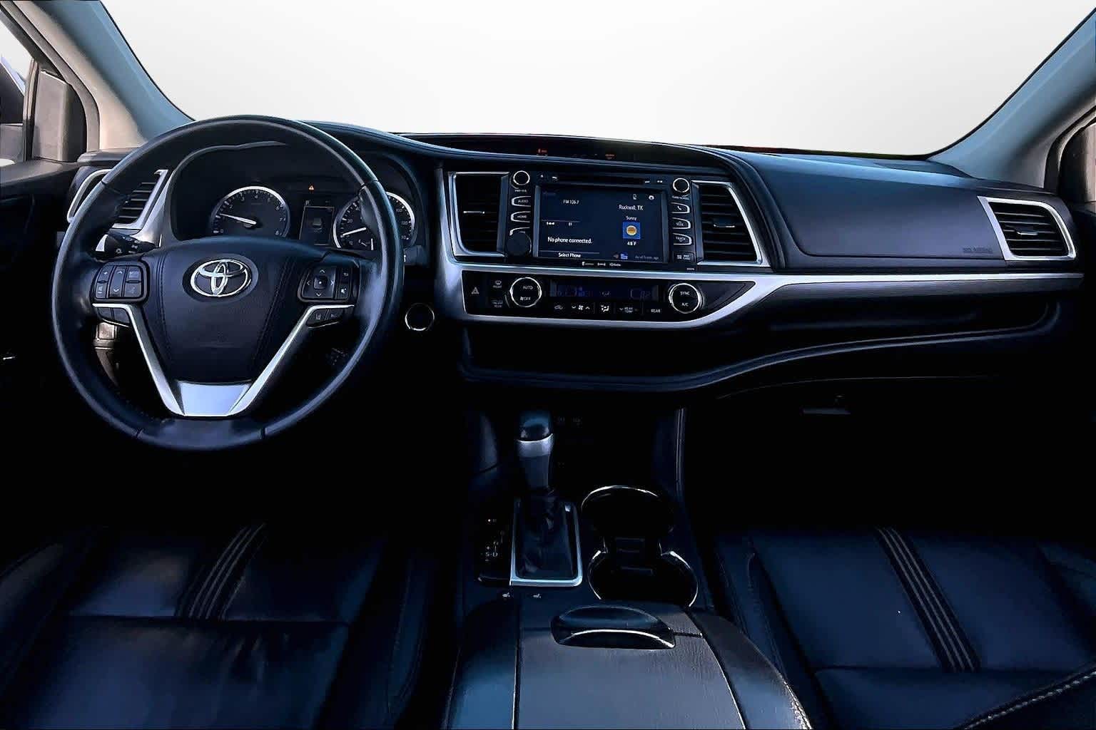 Thumbnail: 2017 Toyota Highlander - 14